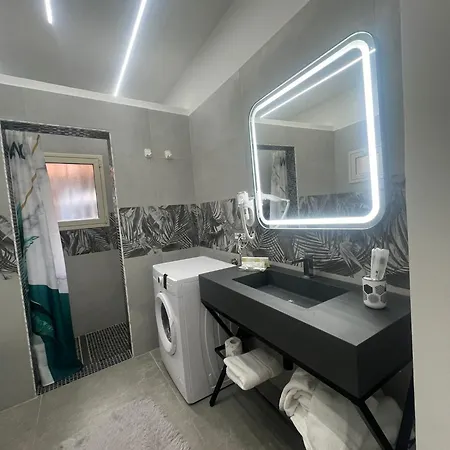 Trinacriahome